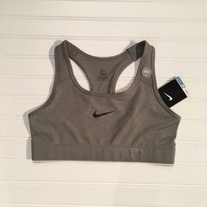 NWT Nike dry fit sports bra size M